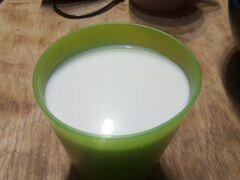 Молоко коровье жирное джерси с большим белком