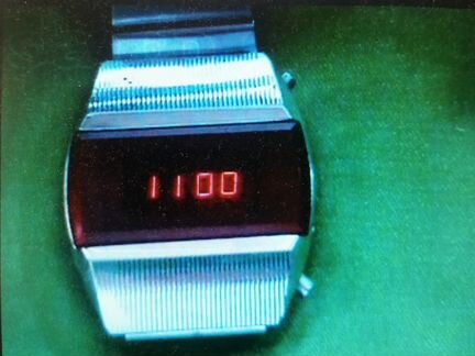 Электроника 1 СССР наручные часы
