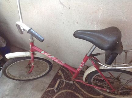 Продается велосипед школьник 90х годов