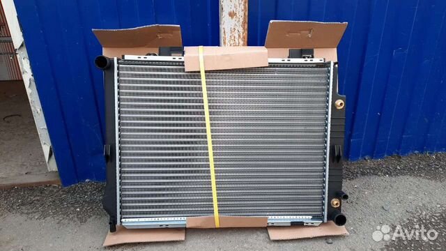 Мерседес 210 радиатор 2л-3,2литра автомат