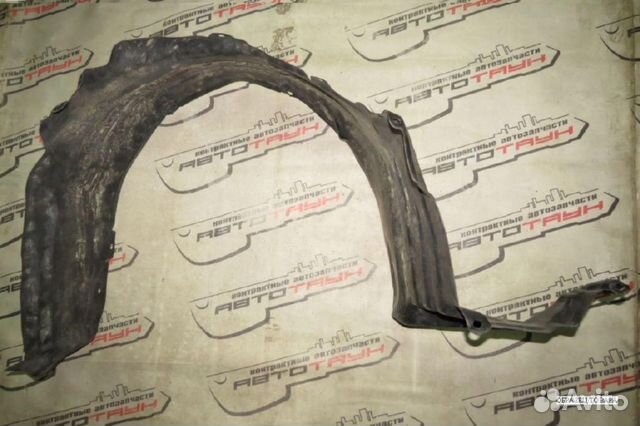 Подкрылок nissan primera HP12 P12E QP12 RP12 TNP12 TP12 WHP12 WRP12 wtnp12 WTP12 передний левый 6384