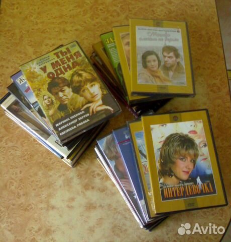 DVD диски (Фильмы, сериалы, клипы) 24 шт