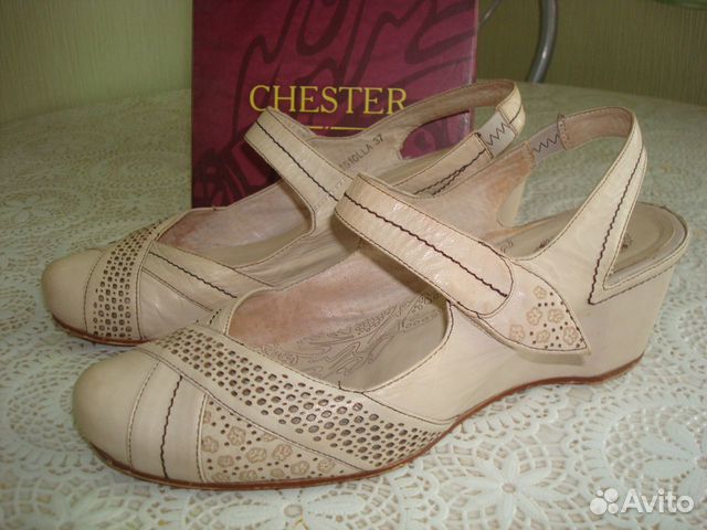 Босоножки chester