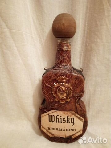 Бутылки для коллекции