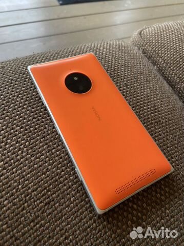 Телефон Microsoft Lumia 830