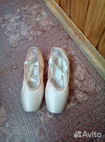 Пуанты и балетки для занятий танцами и гимнастикой