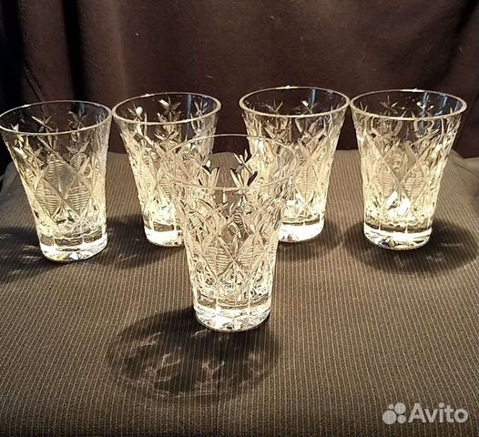 Хрустальные вазы, бокалы, рюмки, кружки