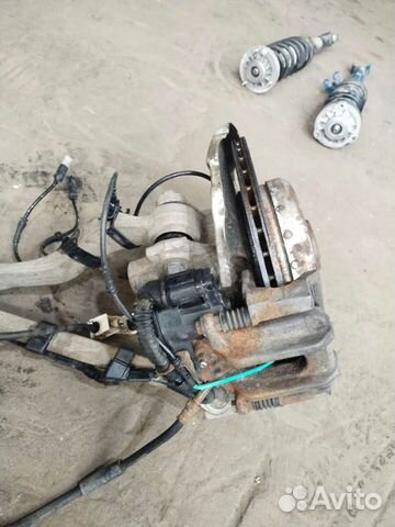 Кулак задний с суппортом BMW F10 F11 F25