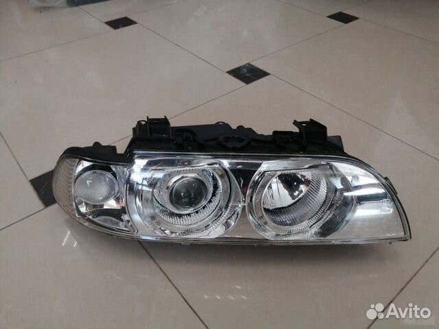 Правая фара Bmw 5 E39