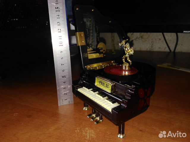 Музыкальная шкатулка с балериной