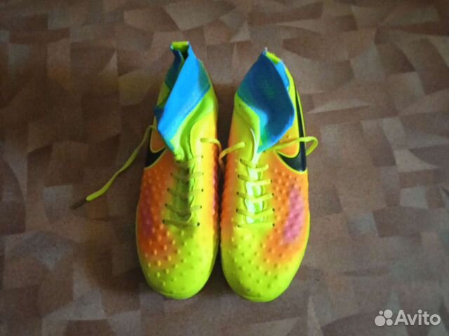 nike mercurial moulded studs