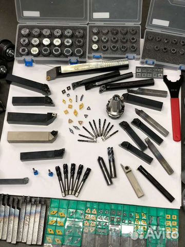 Токарный фрезерный инструмент