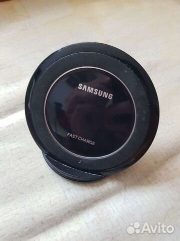 Беспроводная зарядка SAmsung EP-NG930