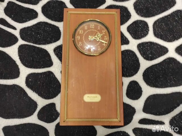 Часы настенные СССР янтарь кварц