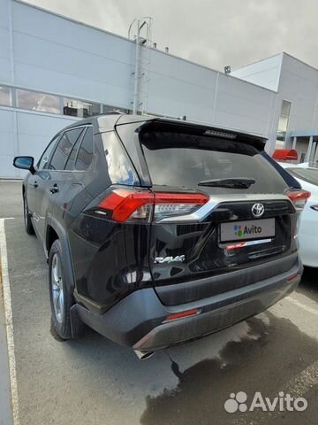 Toyota RAV4 2.5 AT, 2022