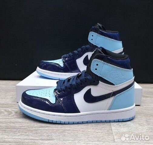 Кроссовки Nike Air Jordan 1