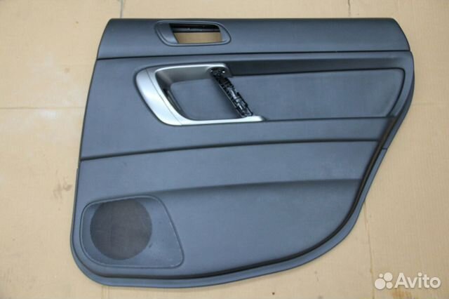 Обшивка зад. прав. двери Subaru Legacy Outback B13 Обшивка зад. прав. двери Subaru Legacy Outback B13