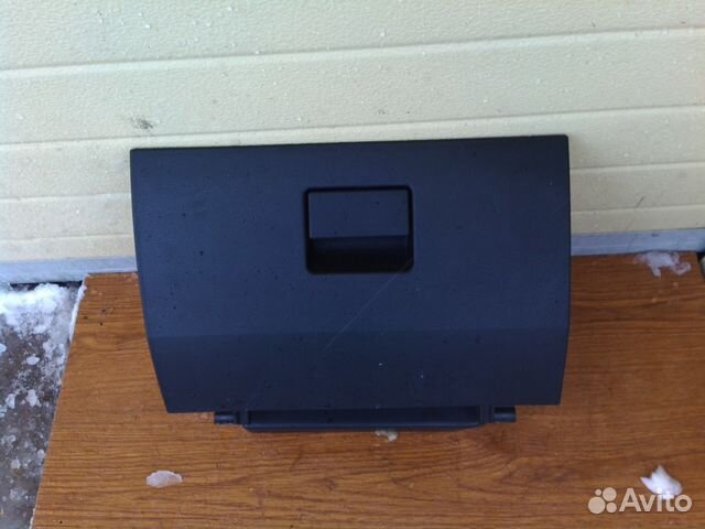 Форд Фиеста (2006г) -перчаточный ящик