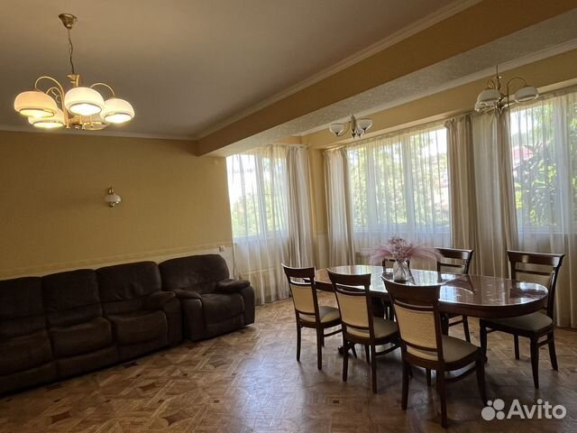 

4-к. коттедж, 300 м²