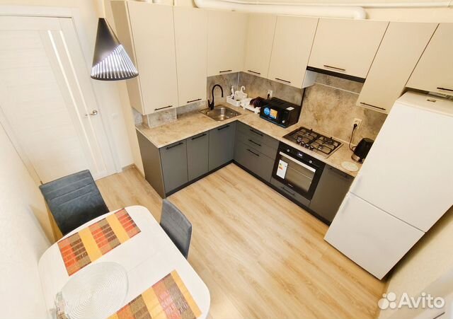 

1-к. квартира, 37 м², 1/9 эт.