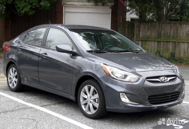 Лобовое стекло на а/м Hyundai Accent