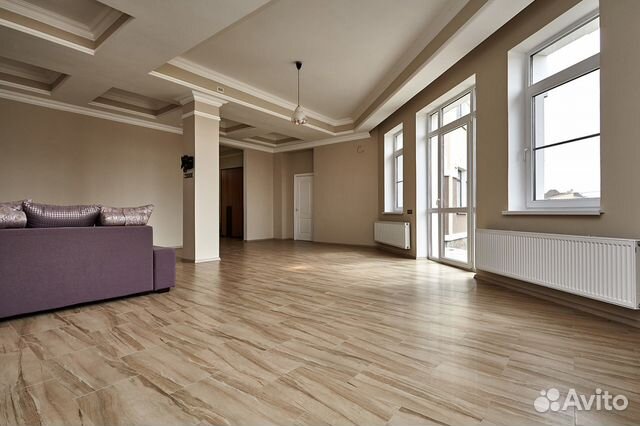 Дом 524 м² на участке 10 сот.