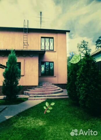 

10-к. и более коттедж, 622 м²