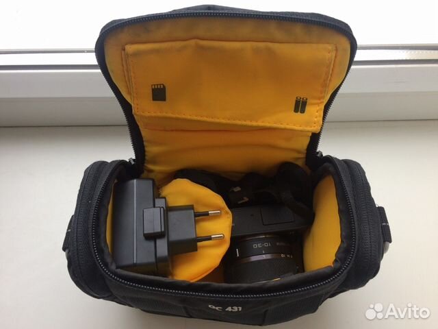 Фотоаппарат Nikon 1 j1 с сумкой и светофильтром Фотоаппарат Nikon 1 j1 с сумкой и светофильтром