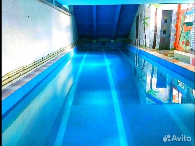 

10-к. и более коттедж, 600 м²