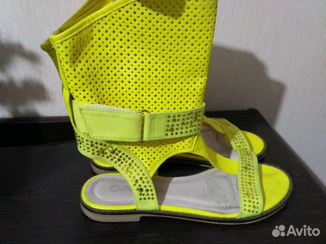 Сандалии Сандалии