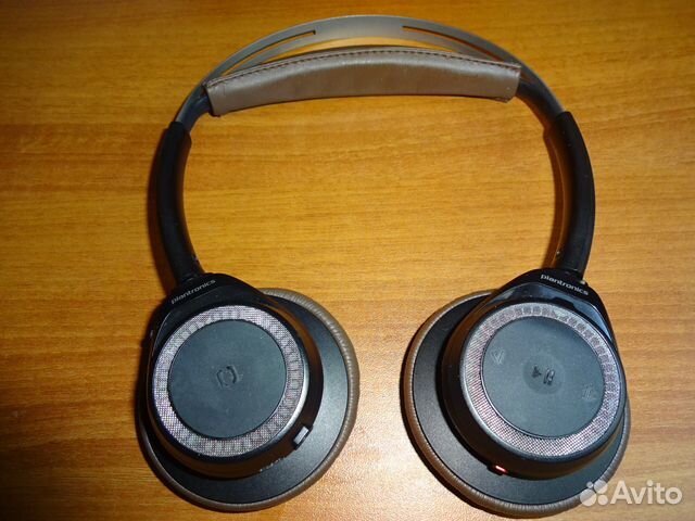 Plantronics BackBeat Sense Plantronics BackBeat Sense