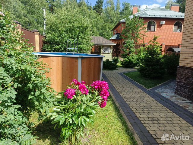 

7-к. коттедж, 370 м²