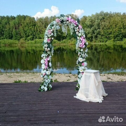 Аренда свадебной арки и атрибутики, услуги флорист