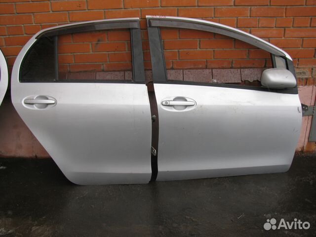 Дверь передняя задняя левая правая Toyota Yaris 90
