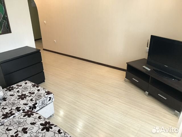 1-к квартира, 37 м², 8/10 эт.