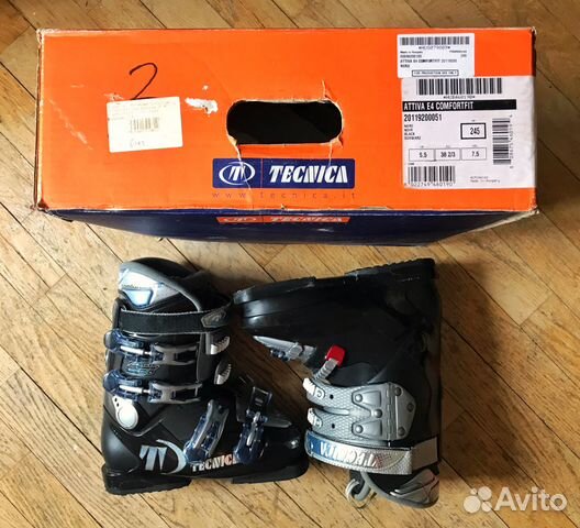 Женские горнолыжные ботинки Tecnica Attiva E4 38р Женские горнолыжные ботинки Tecnica Attiva E4 38р