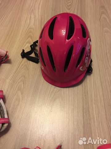 Шлем, наколенники и нарукавники для девочки Шлем, наколенники и нарукавники для девочки