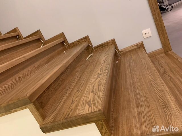 Ступени из ясеня