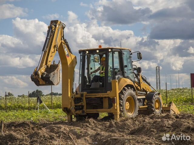 Экскаватор-погрузчик Caterpillar 426F2 2019