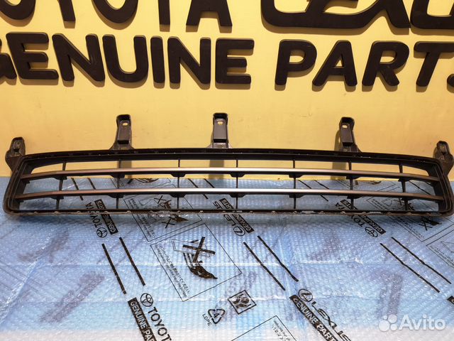 Решетка бампера Lexus LX570 12-15 оригинал Решетка бампера Lexus LX570 12-15 оригинал