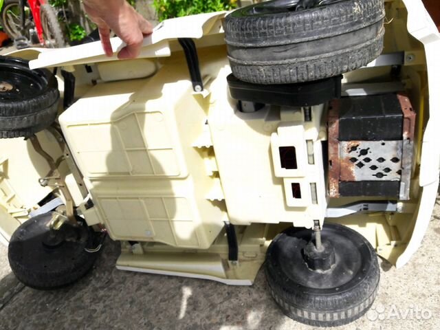 Электромобиль детский