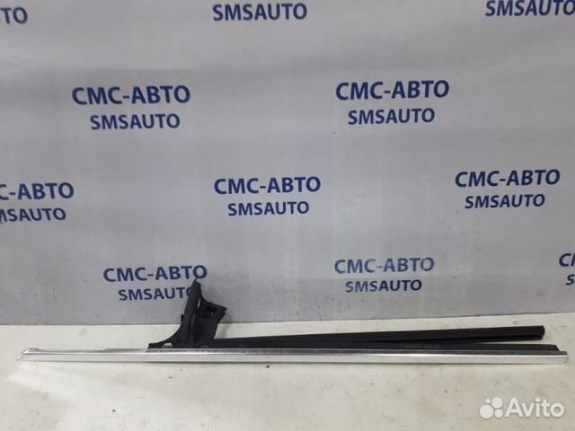 Молдинг стекла двери передний левый Mercedes