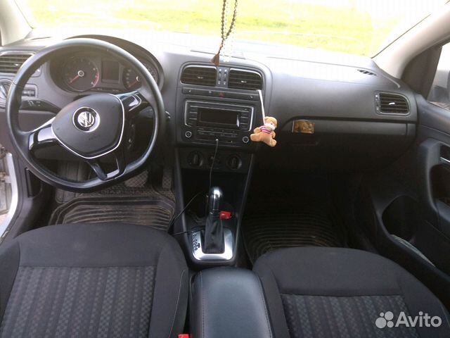Volkswagen Polo 1.6 AT, 2016, битый, 110 000 км