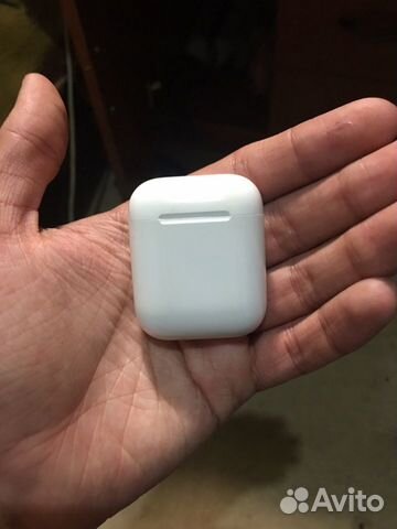 AirPods