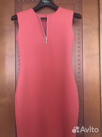 Платье-футляр 44 размер