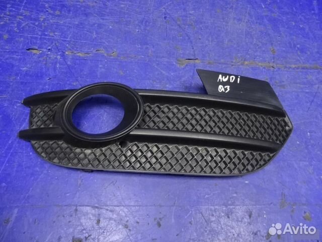 Накладка птф передняя правая Audi Q3 8U 2011 Накладка птф передняя правая Audi Q3 8U 2011