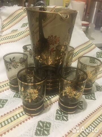 Кувшин со стаканами