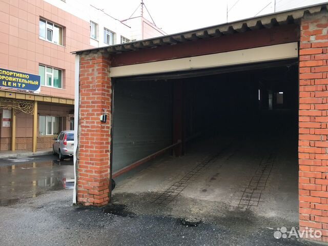 Гараж, > 30 м²