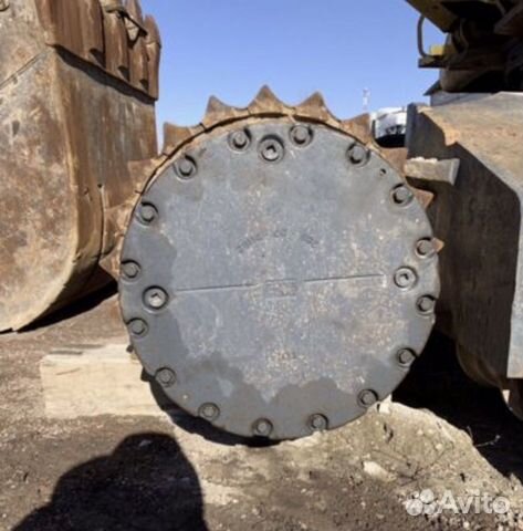 Редуктор хода Komatsu pc400-7 2082700252 Редуктор хода Komatsu pc400-7 2082700252