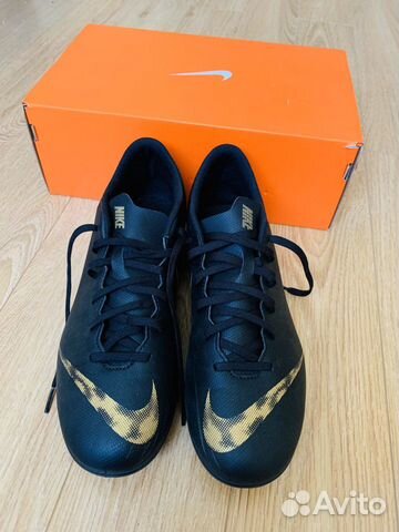 Продам футбольные бутсы Nike Продам футбольные бутсы Nike